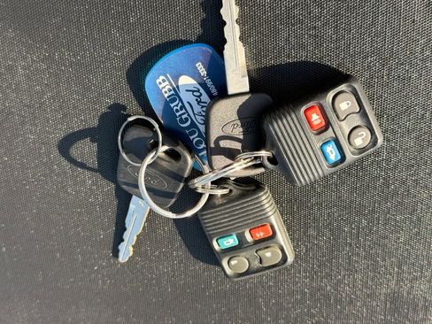 Used 2004 Ford Mustang Premium RWD image 16