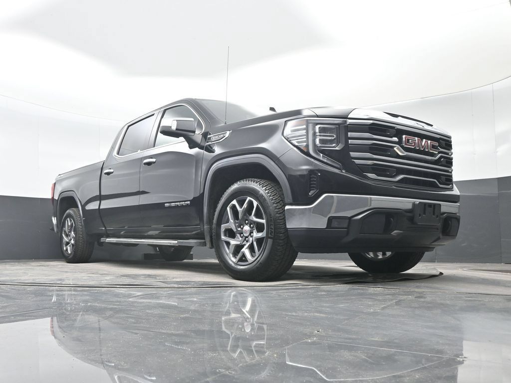 Used 2022 GMC Sierra 1500 SLT w/ SLT Convenience Package AWD/4WD image 33