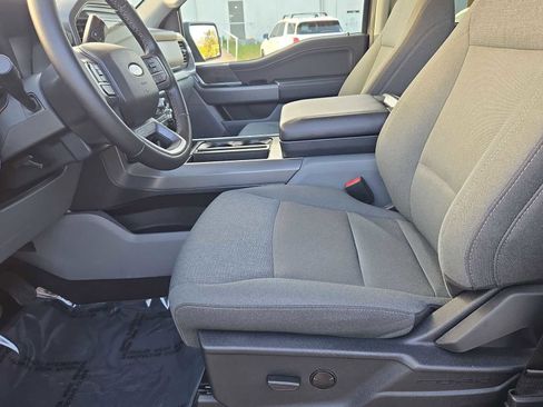 Used 2025 Ford F150 XLT w/ Equipment Group 301A Standard image 16