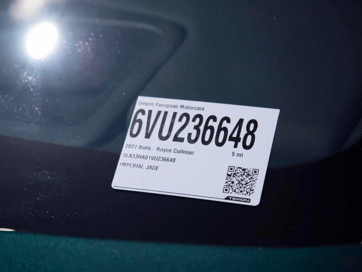 Used 2027 Rolls-Royce Cullinan Black Badge AWD/4WD image 39