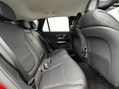 Used 2025 Mercedes-Benz GLC 350e 4MATIC image 18