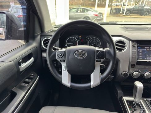 Used 2015 Toyota Tundra SR5 w/ TRD Off Road Package image 38