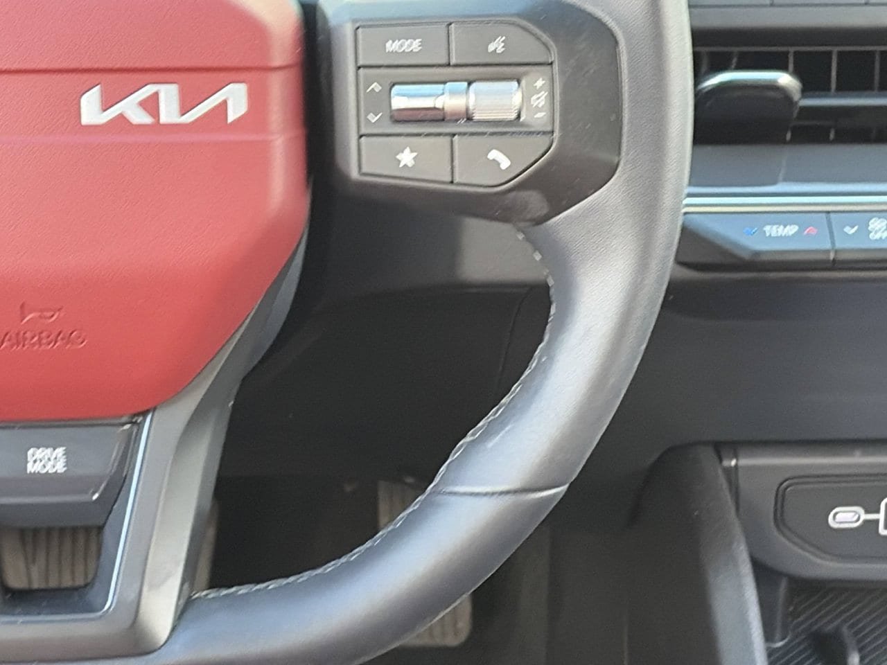 Certified 2025 Kia K4 GT-Line Turbo w/ GT-Line Premium Package FWD image 23