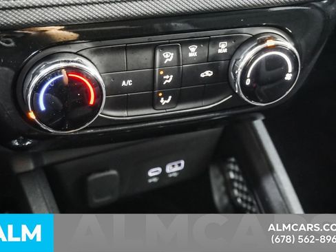Used 2025 Chevrolet TrailBlazer LT FWD image 36