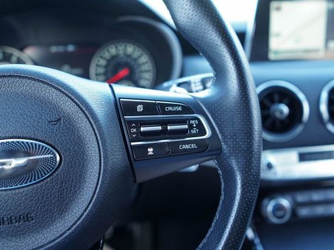 Used 2020 Kia Stinger GT2 image 29