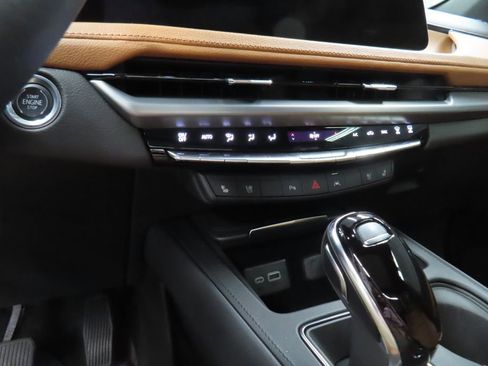 Used 2025 Cadillac XT4 Premium Luxury AWD/4WD image 51