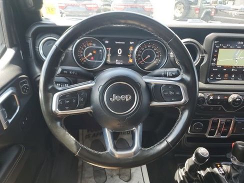 Used 2022 Jeep Gladiator Overland w/ Popular Equipment Package AWD/4WD image 19