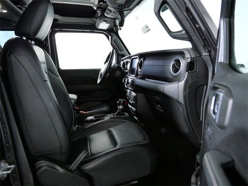 Used 2021 Jeep Gladiator Overland w/ Popular Equipment Package image 13