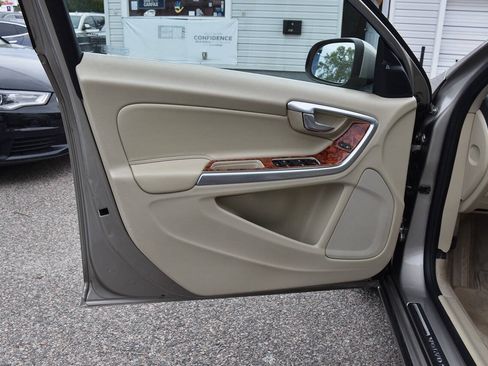 Used 2015 Volvo S60 T5 Premier FWD image 18