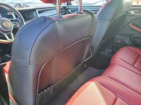 Used 2019 Porsche Macan S image 8