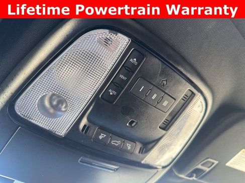 Used 2024 Dodge Durango GT image 16