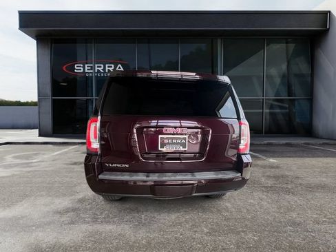 Used 2017 GMC Yukon SLT w/ Premium Edition AWD/4WD image 3