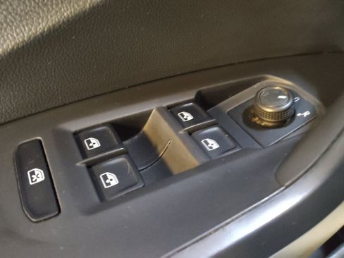 Used 2020 Volkswagen Jetta S image 27