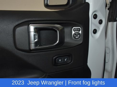 Used 2023 Jeep Wrangler Unlimited Sahara w/ Cold Weather Group AWD/4WD image 21