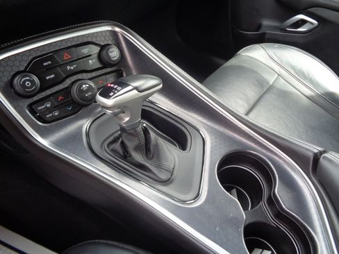 Used 2018 Dodge Challenger R/T Plus image 20