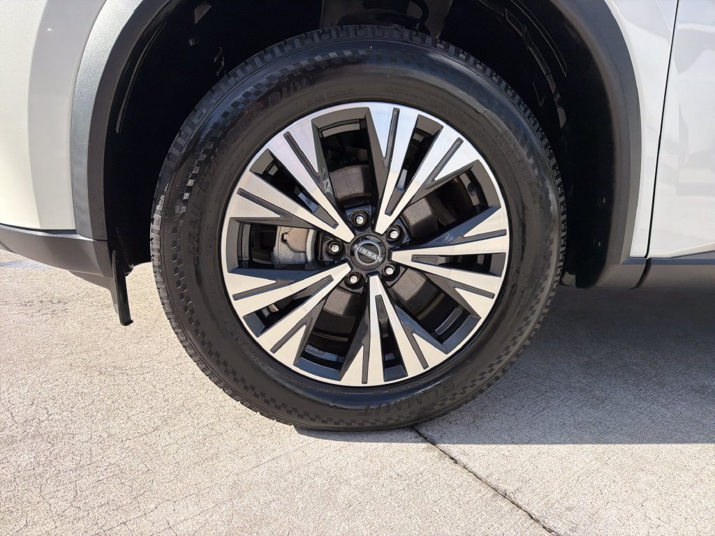 Used 2023 Nissan Rogue SV AWD/4WD image 11