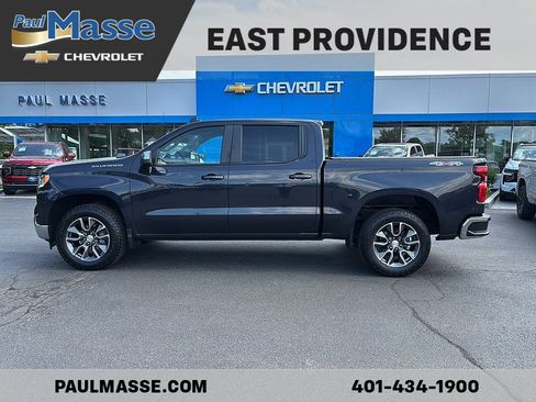 Used 2023 Chevrolet Silverado 1500 LT AWD/4WD image 4