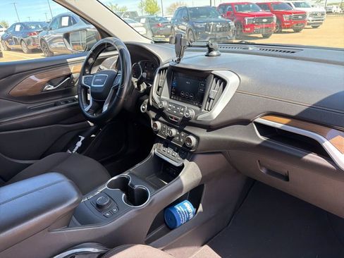 Used 2018 GMC Terrain SLE w/ Driver Convenience Package image 12