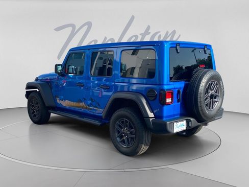 Used 2025 Jeep Wrangler Unlimited Sport AWD/4WD image 6