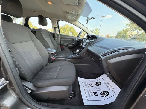 Used 2015 Ford Focus SE FWD image 13