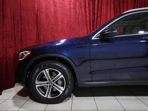 Used 2021 Mercedes-Benz GLC 300 image 5