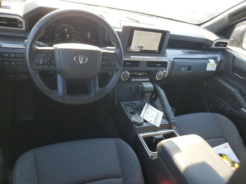 Used 2026 Toyota Tacoma SR5 AWD/4WD image 9