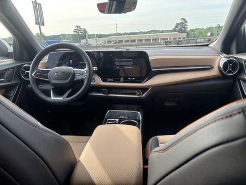 New 2026 Chevrolet Equinox ACTIV FWD image 13
