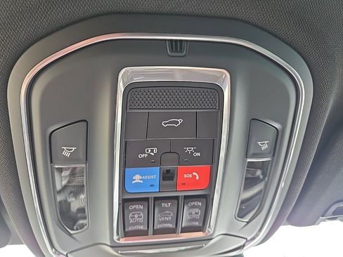 New 2025 Jeep Grand Cherokee L Limited w/ Luxury Tech Group II image 73