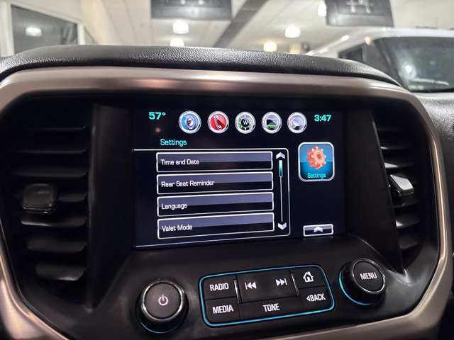 Used 2017 GMC Acadia Denali w/ Technology Package AWD/4WD image 27