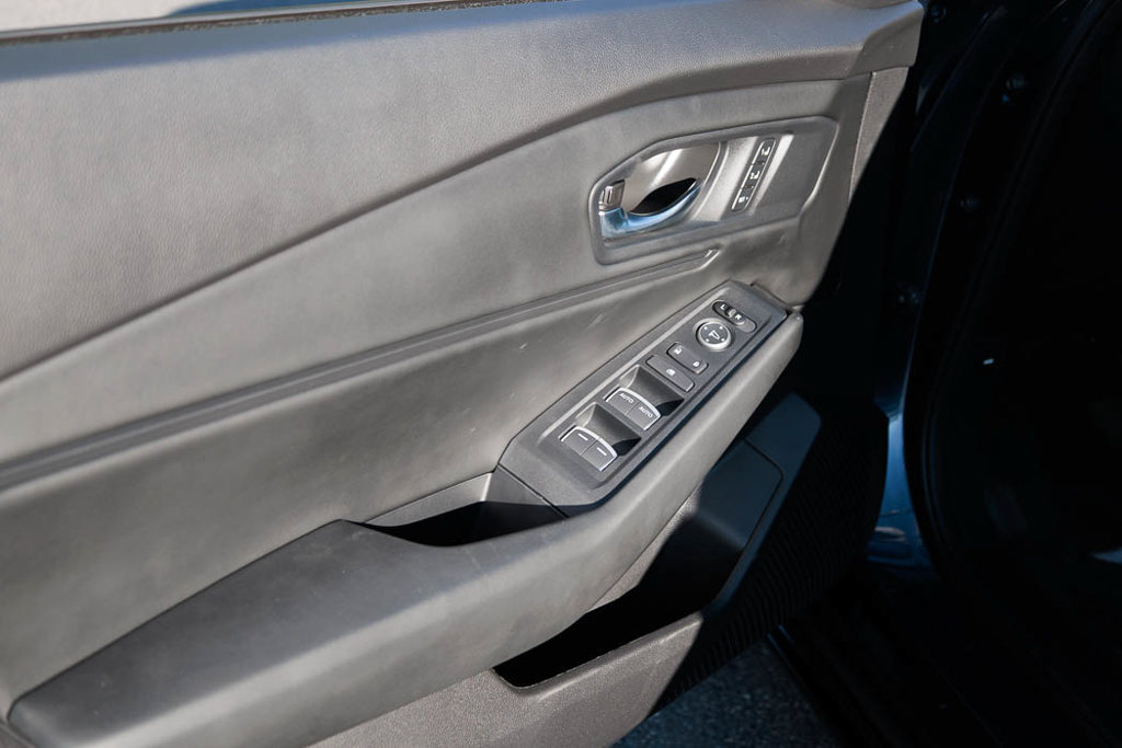 Used 2025 Honda Accord EX-L image 19