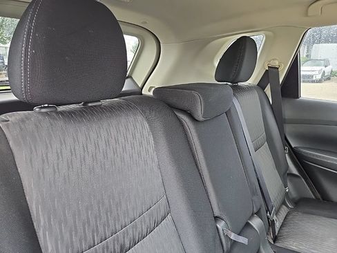 Used 2017 Nissan Rogue SV AWD/4WD image 40