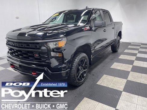 Used 2023 Chevrolet Silverado 1500 Custom Trail Boss AWD/4WD image 1