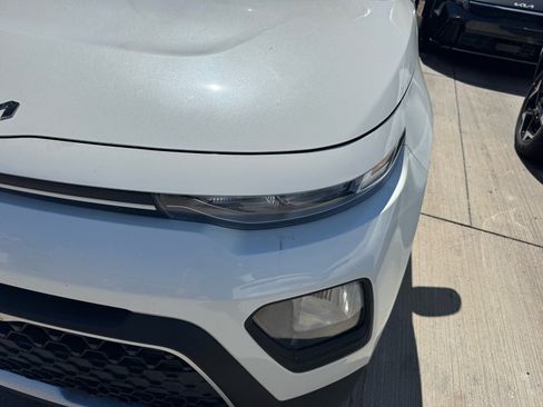 Used 2022 Kia Soul LX w/ Technology Package FWD image 6