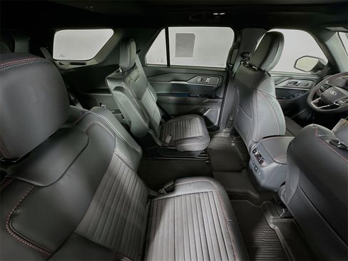 New 2026 Ford Explorer ST-Line w/ ST-Line Street Pack image 29