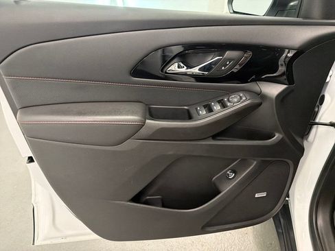 Used 2023 Chevrolet Traverse RS w/ LPO, Floor Liner Package FWD image 11
