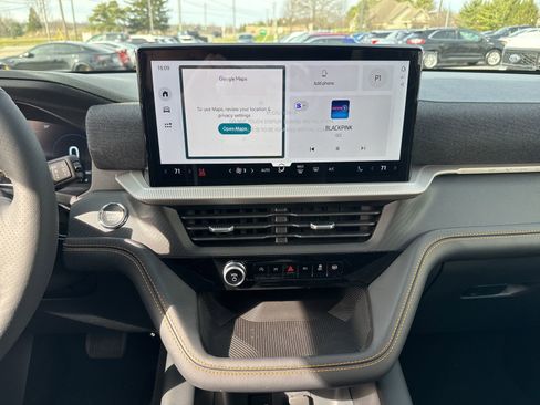 New 2026 Ford Explorer Tremor image 5