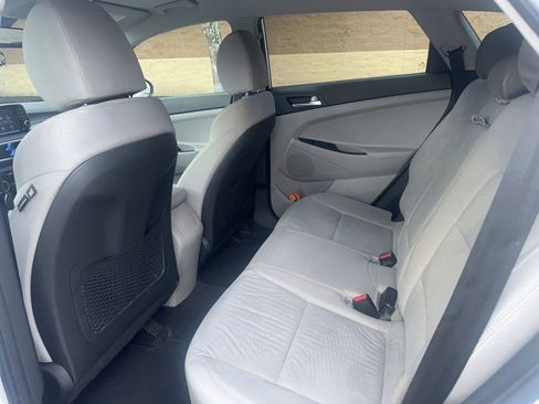 Used 2021 Hyundai Tucson SE FWD image 6
