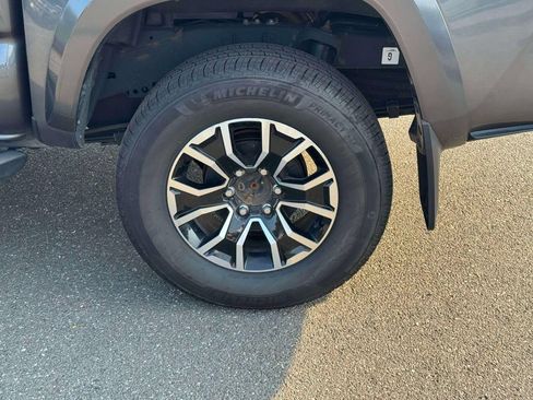 Used 2023 Toyota Tacoma TRD Sport AWD/4WD image 11