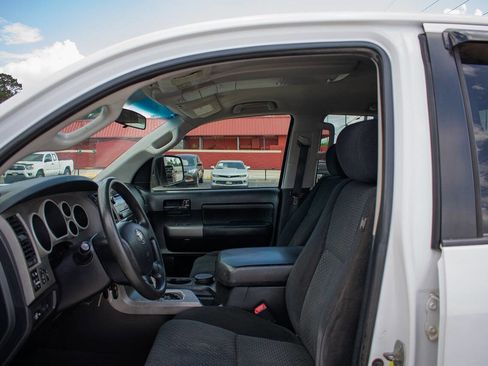 Used 2010 Toyota Tundra 4x4 Double Cab image 14