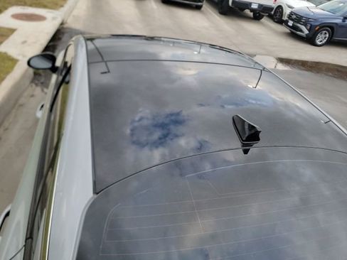 Used 2023 Kia K5 GT-Line image 3