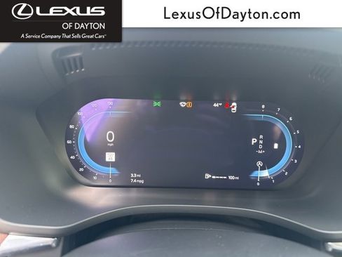 Used 2024 Volvo XC60 B5 Plus image 18