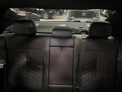 Used 2025 BMW 530i xDrive image 19