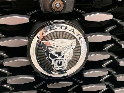 Certified 2025 Jaguar F-PACE R-Dynamic S image 30