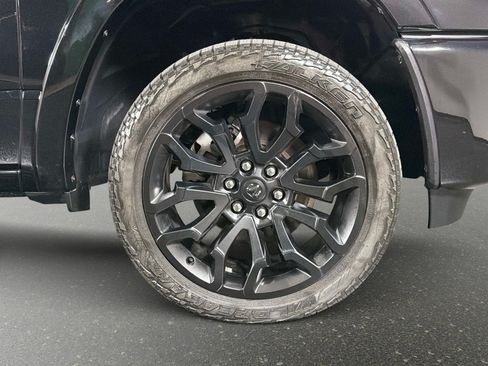 Used 2025 RAM 1500 Limited AWD/4WD image 3