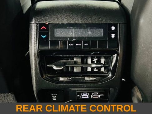 Used 2021 Jeep Grand Cherokee L Laredo RWD image 8