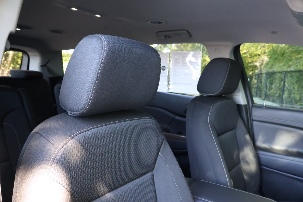 Certified 2023 GMC Acadia SLE w/ Driver Convenience Package FWD image 38