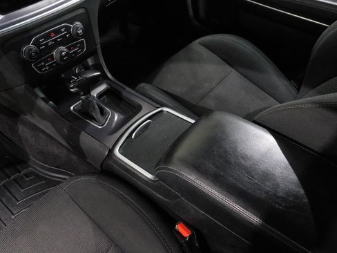 Used 2018 Dodge Charger R/T Scat Pack RWD image 55