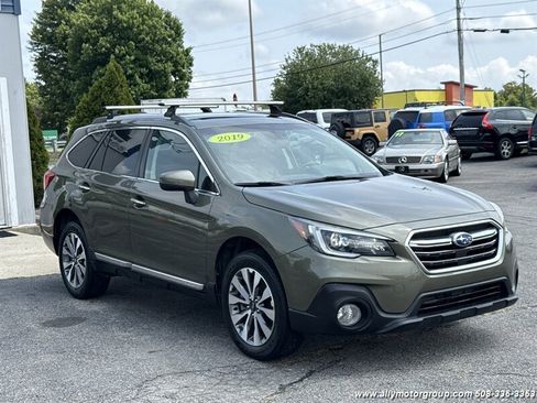 Used 2019 Subaru Outback 3.6R Touring w/ Popular Package #3A AWD/4WD image 3