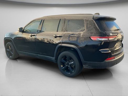 Used 2023 Jeep Grand Cherokee L Altitude image 11