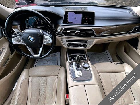 Used 2016 BMW 740i RWD image 13
